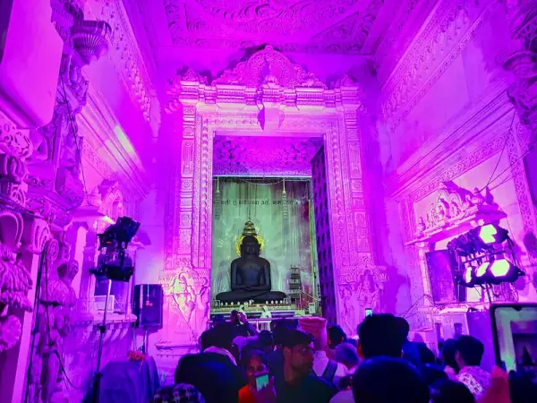 Kundalpur Bade Baba Digambar Jain temple, Damoh, Damoh