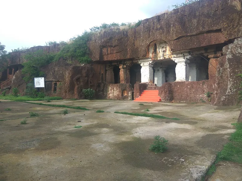Kharosa Caves, Latur