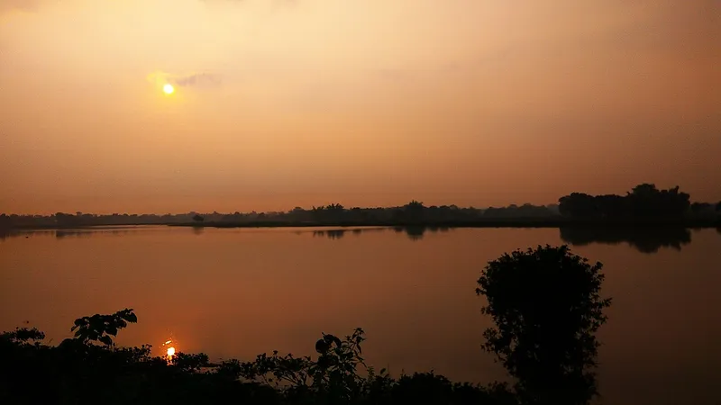 Saron Bil, Morigaon