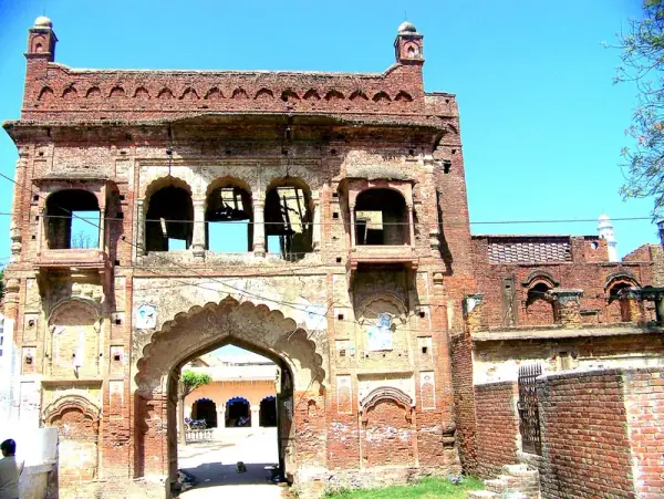 Bada Darwaza — 400-year-old Mughal gate at Kakrouli village, Muzaffarnagar