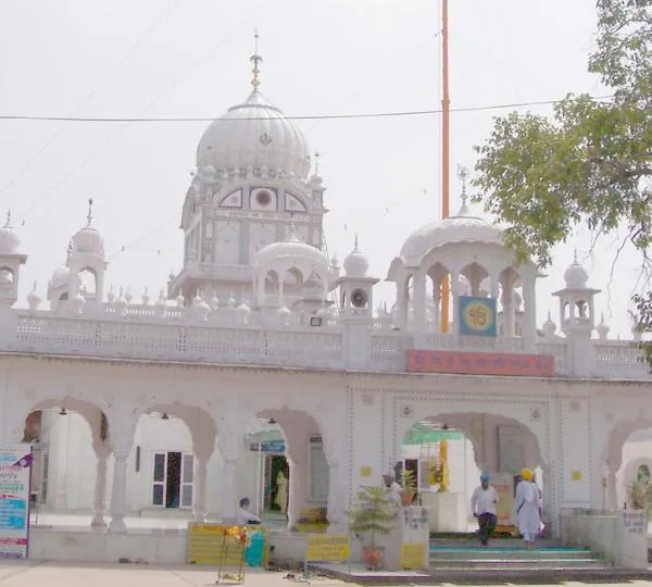 Gurudwara Amb Sahib, Sahibzada Ajit Singh Nagar