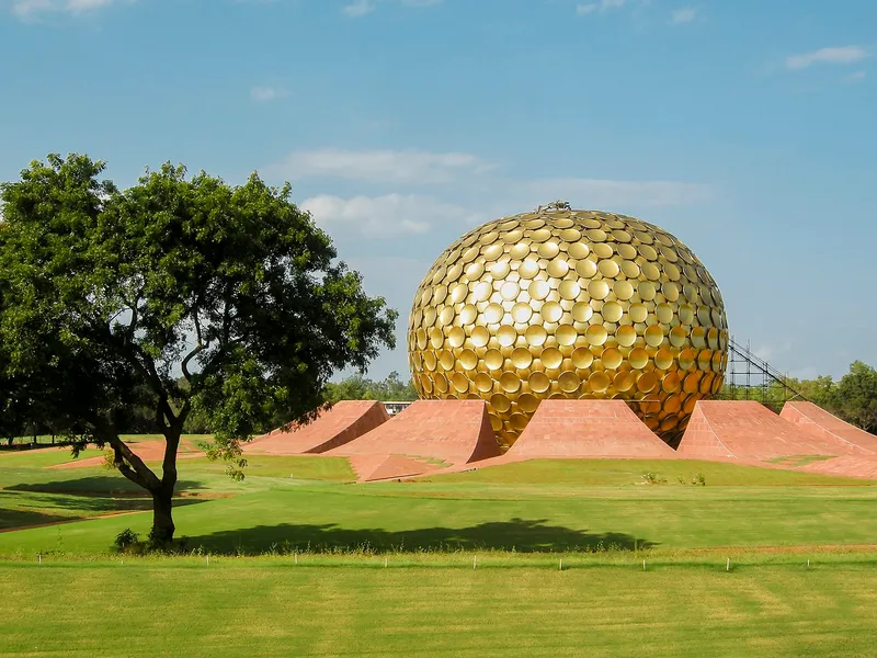 Auroville Matrimandir, Viluppuram