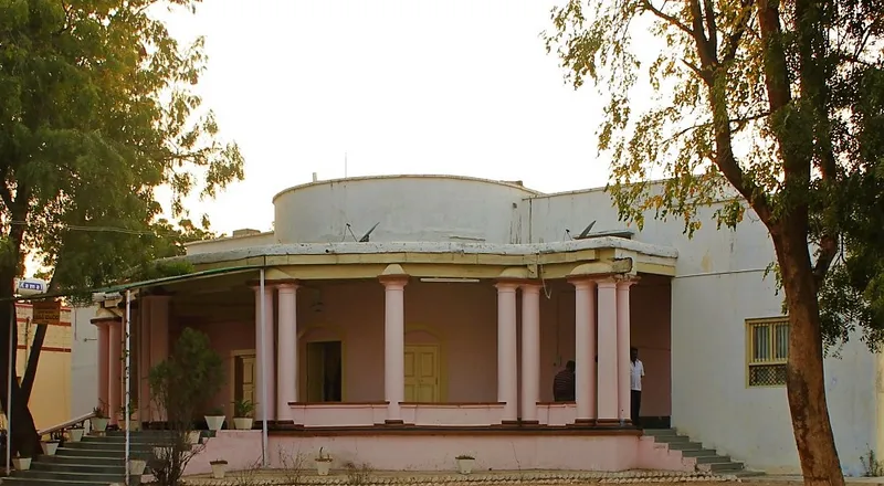 Taylor Manzil, Yadgir