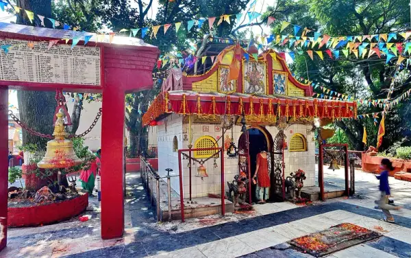 Chamunda Devi, Chamunda Devi