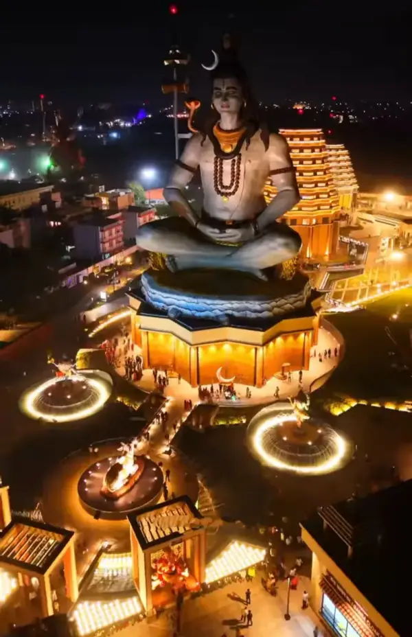 Vrindavan temple aerial, Vrindavan