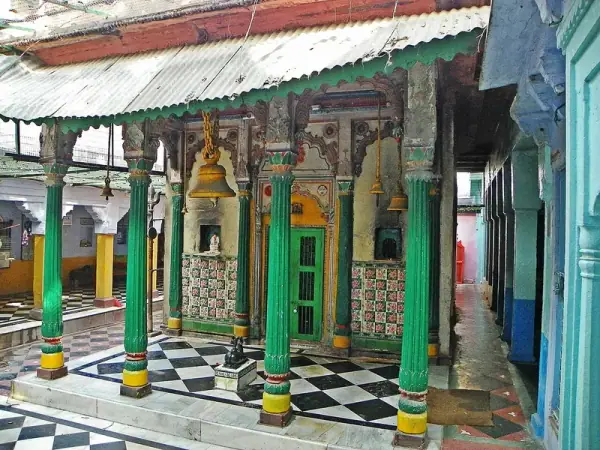 Varanasi Ghats interior, Varanasi