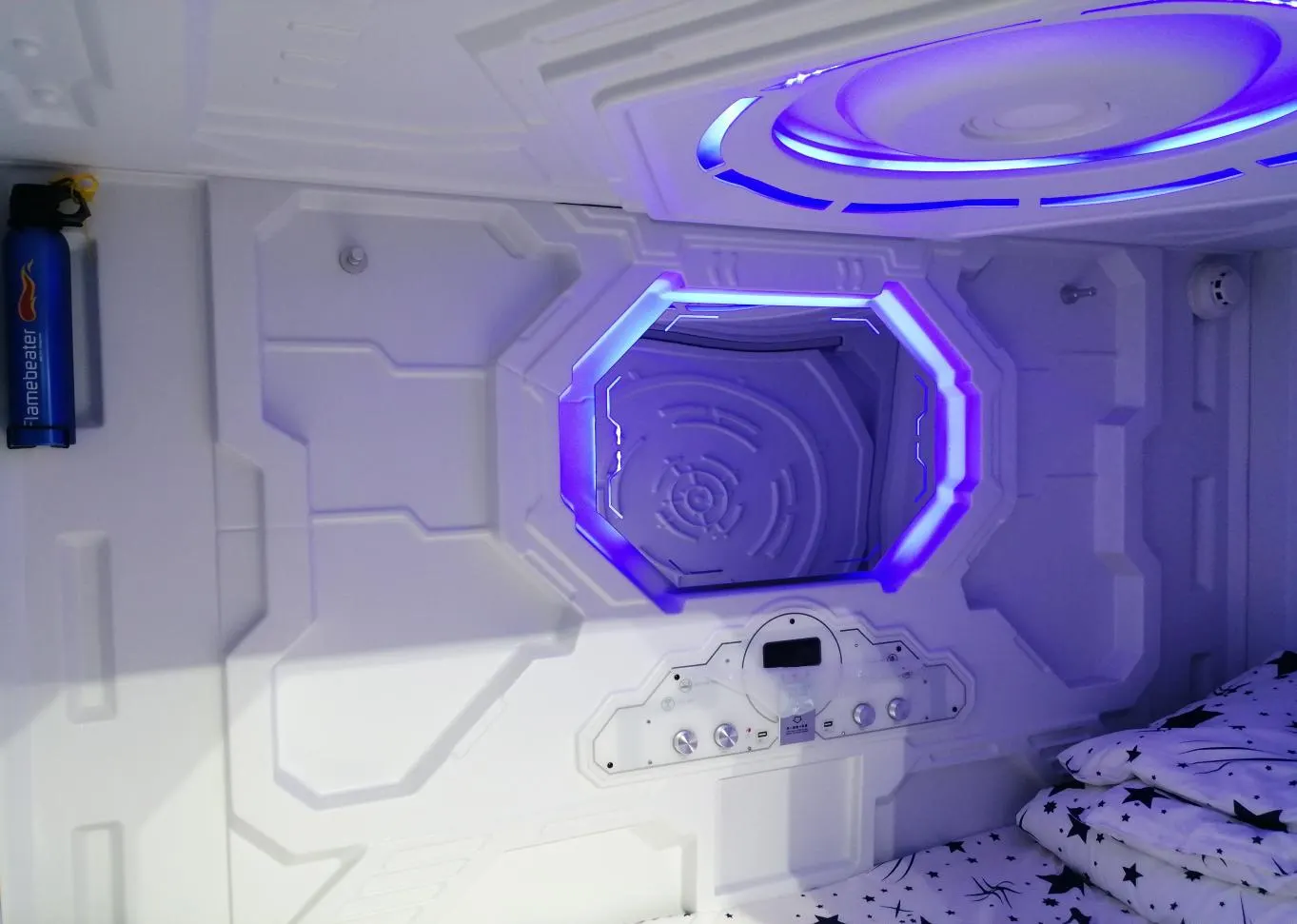 25. Check capsule accessory layout